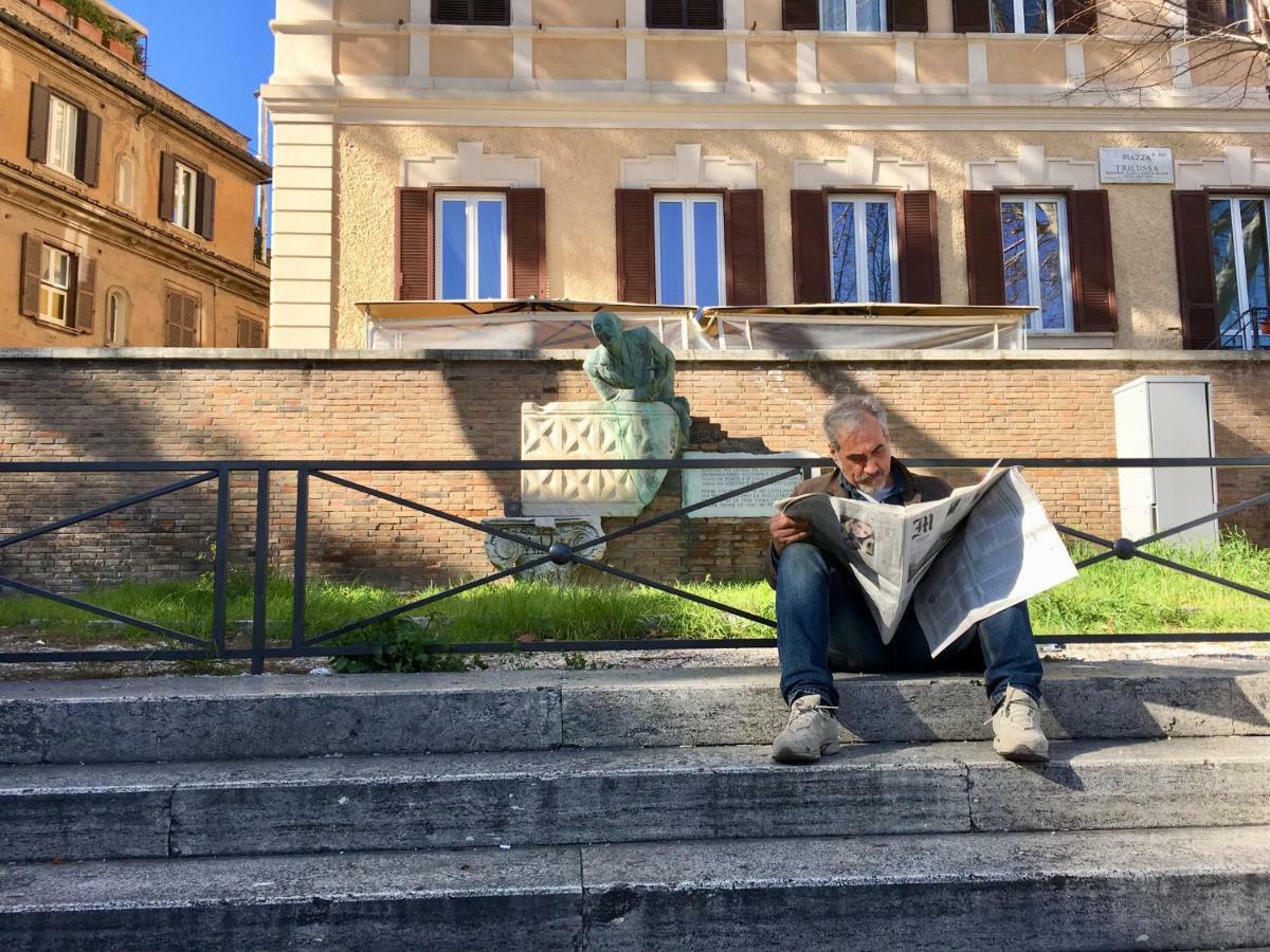 Trastevere Via Del Moro * Roma