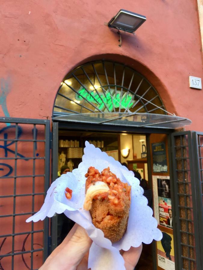 Trastevere Via Del Moro Roma