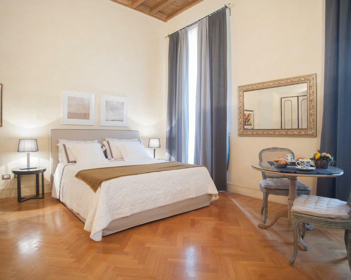 Apartment Via Farina Rome