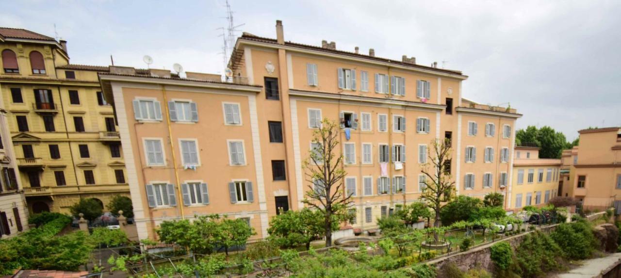 Holiday home Le Rondini A