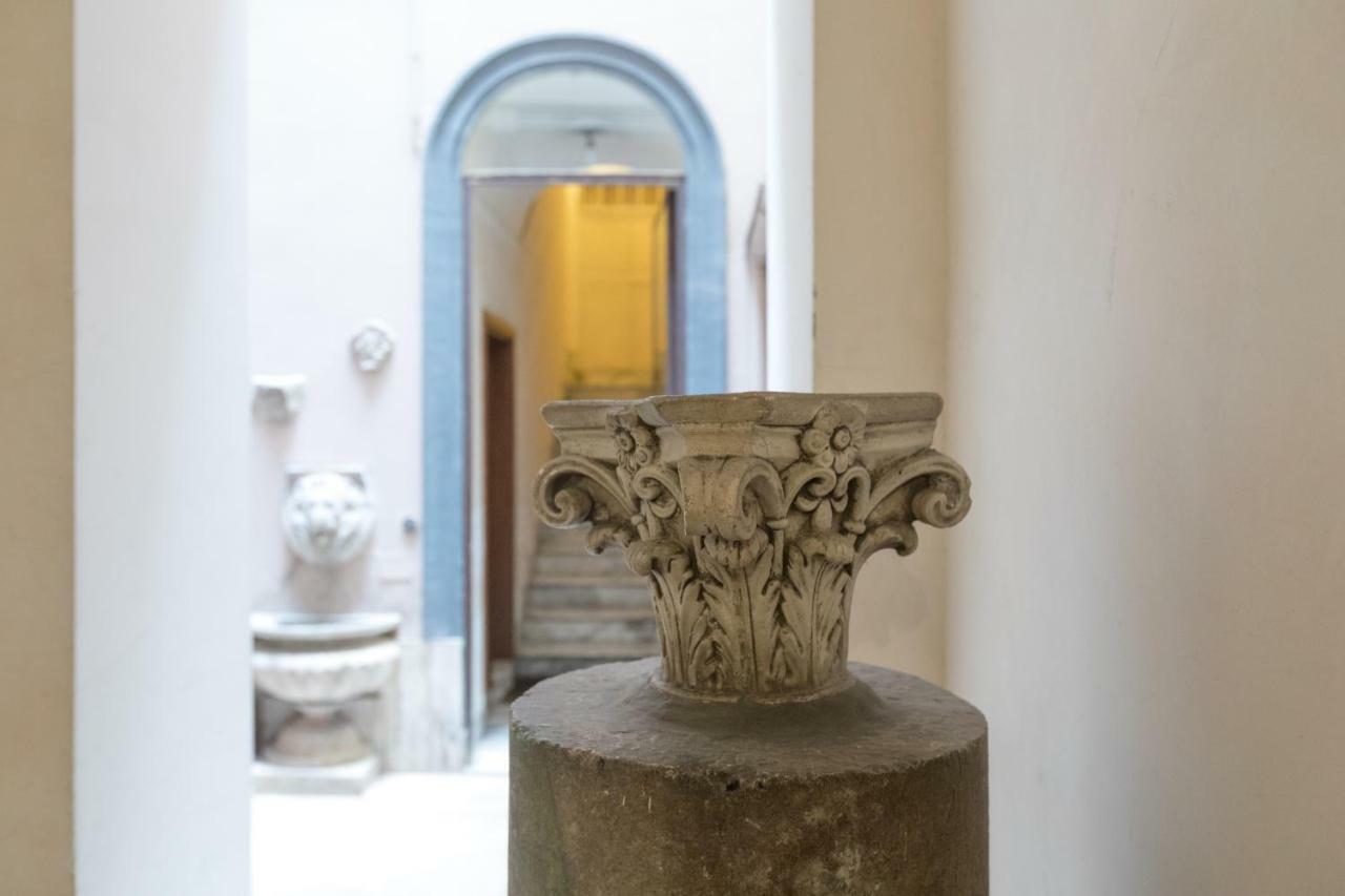 Apartment Quiet Pied A Terre With Terrace In Borgo Pio Rome
