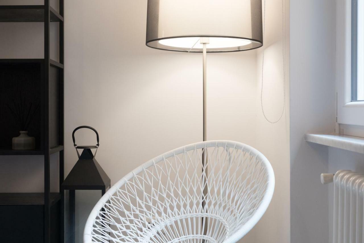 Quiet Pied A Terre With Terrace In Borgo Pio Apartment Rome