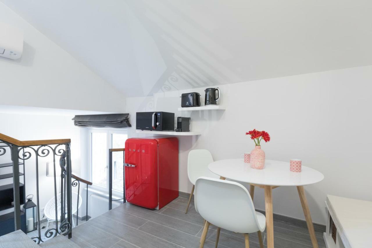 Quiet Pied A Terre With Terrace In Borgo Pio Apartment *
