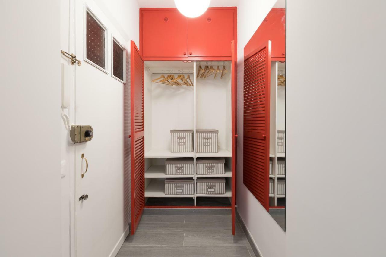 Quiet Pied A Terre With Terrace In Borgo Pio Apartment