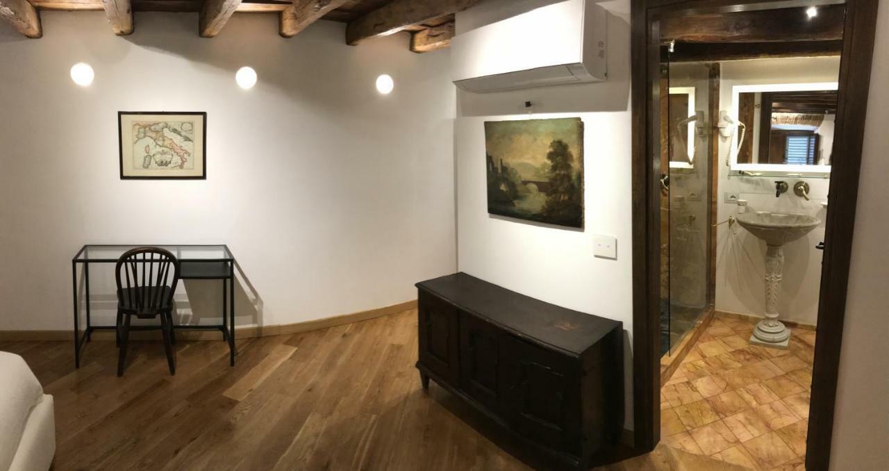 Apartment La Casa Dei Marmi Rome