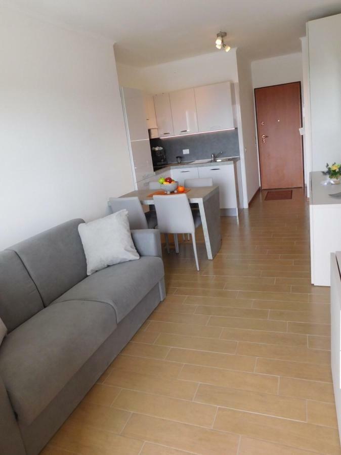 Silver Apartment