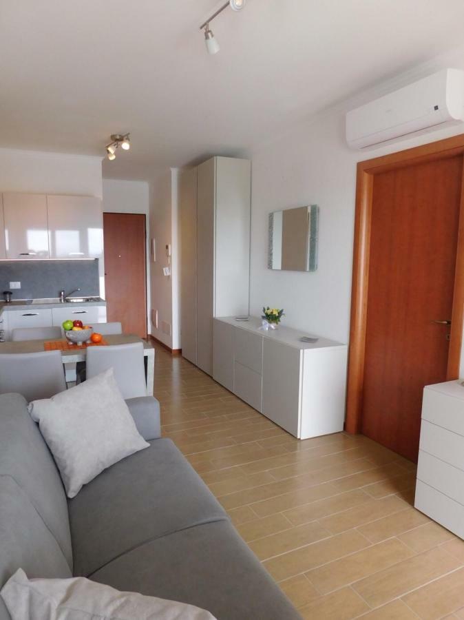 Apartment Silver *