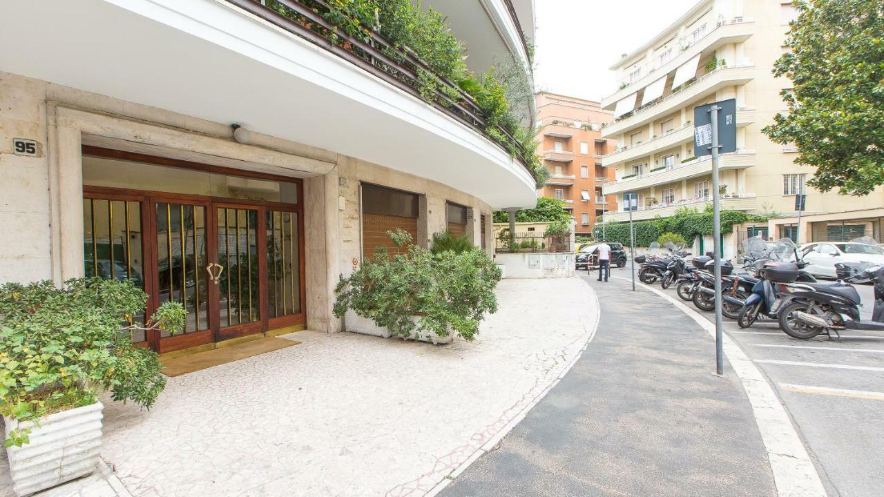 Apartment In Archimede Rome