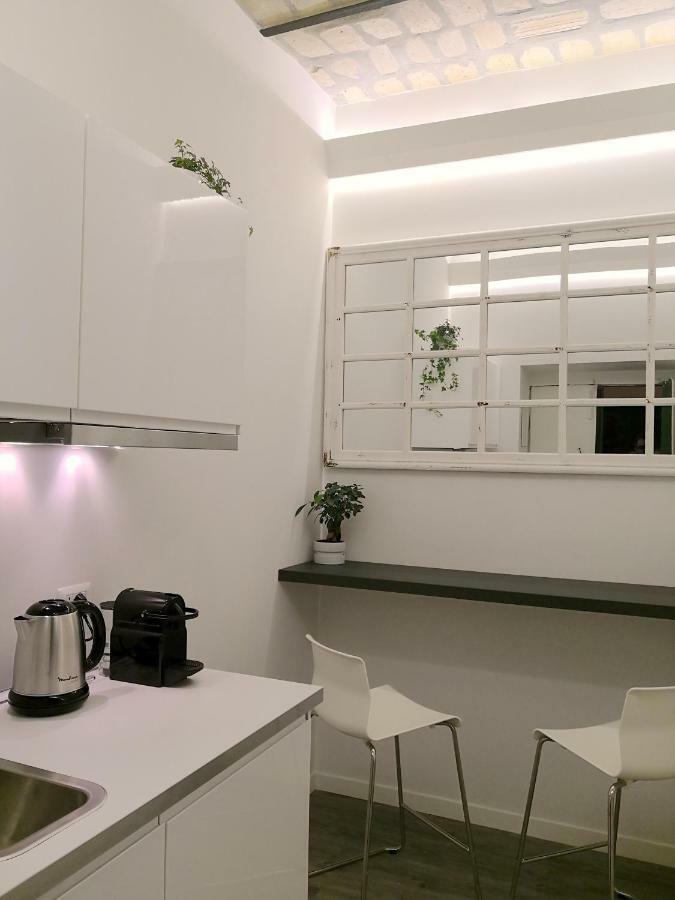 Luxury Near Colosseum 2*