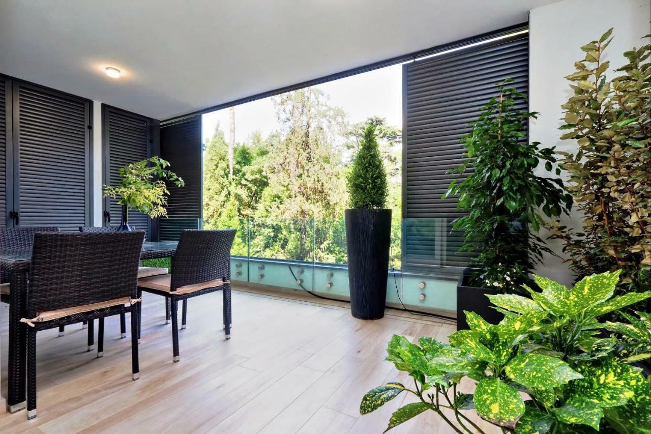 Green Terraced Apartment. 3 Stops From Colosseum Roma