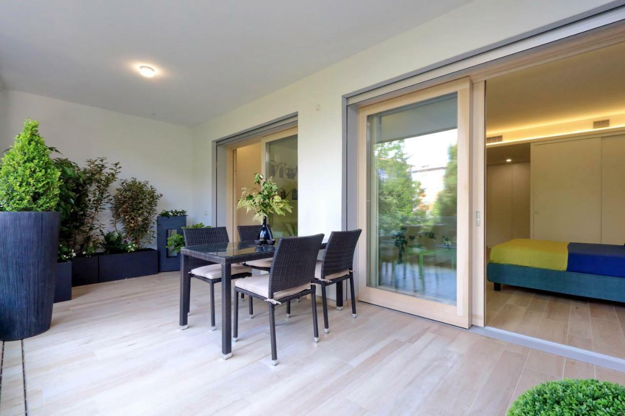 Green Terraced Apartment. 3 Stops From Colosseum