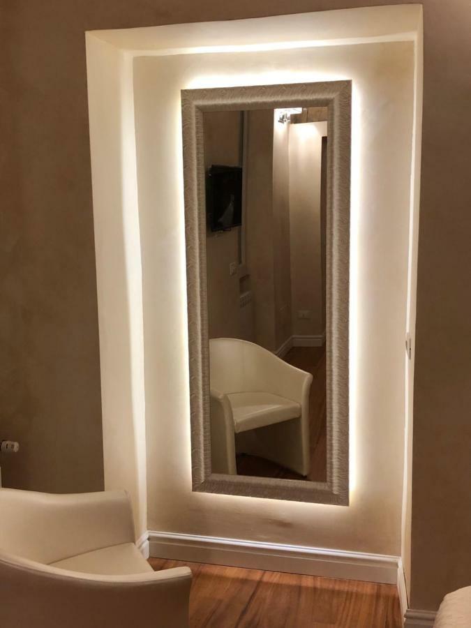 Apartment Luxury Frattina 34 Anelli