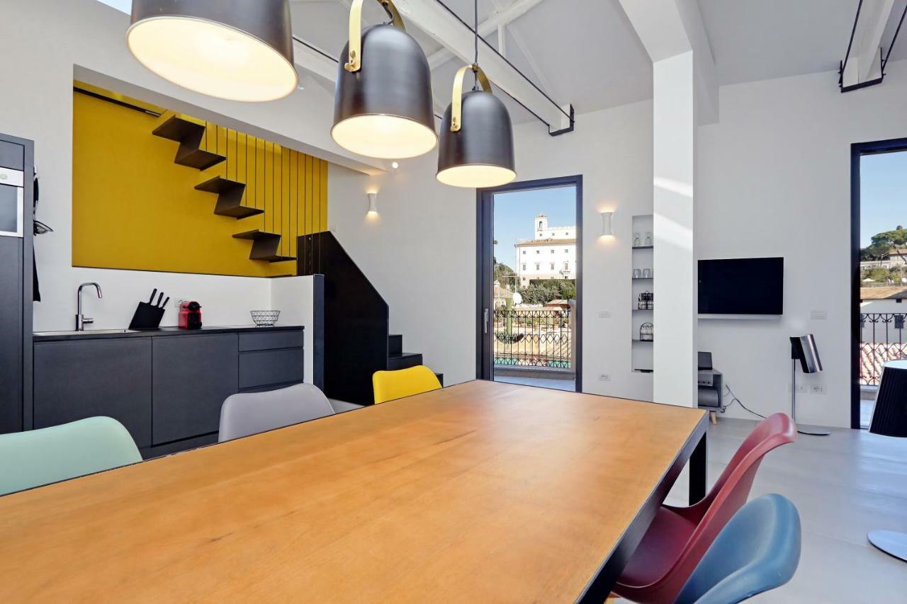 Tiffany Deluxe Penthouse 30 Mt. From Piazza Di Spagna Rome
