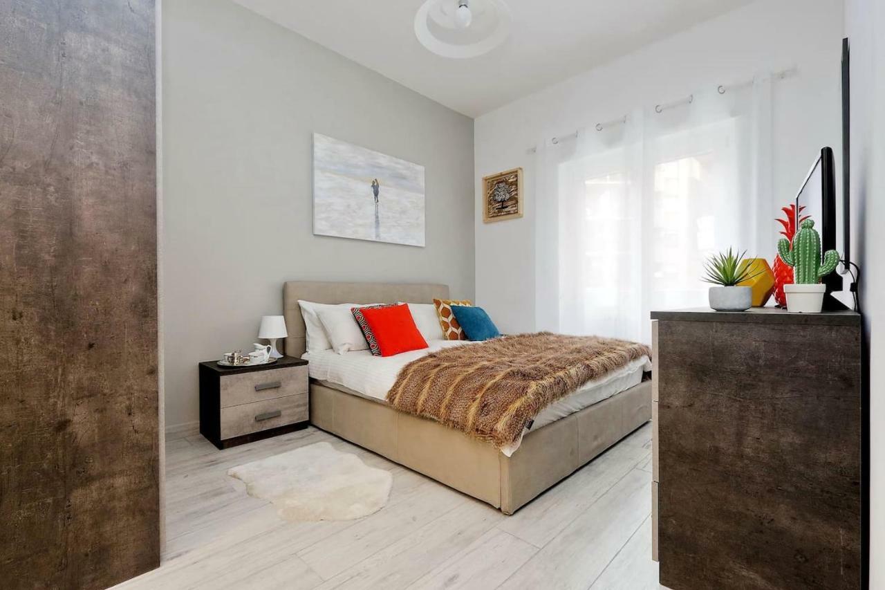 Vaticano Terrace: Brand New 2 Bedrooms 2 Bathrooms Apartment