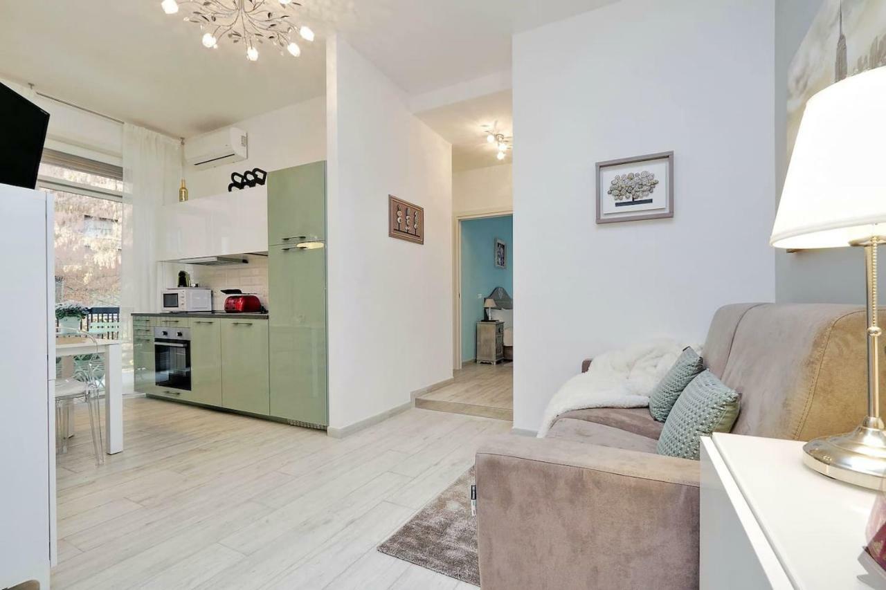 Vaticano Terrace: Brand New 2 Bedrooms 2 Bathrooms * Rome