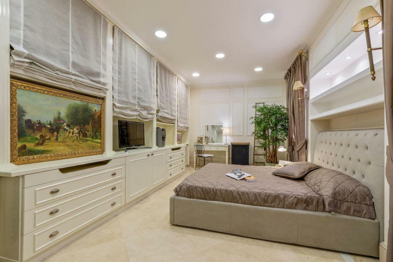 Luxury Private Pool Apartment Rome