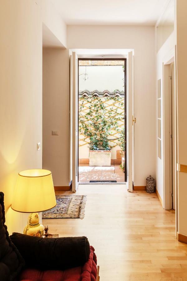 Apartment Domus Maya Colosseum