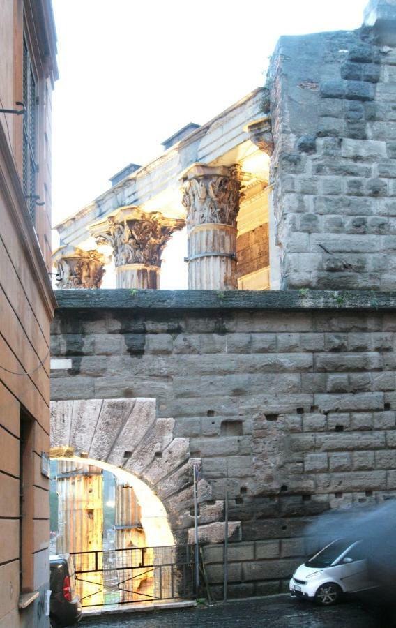 Center Fori Imperiali Raffy's Charming Appartement