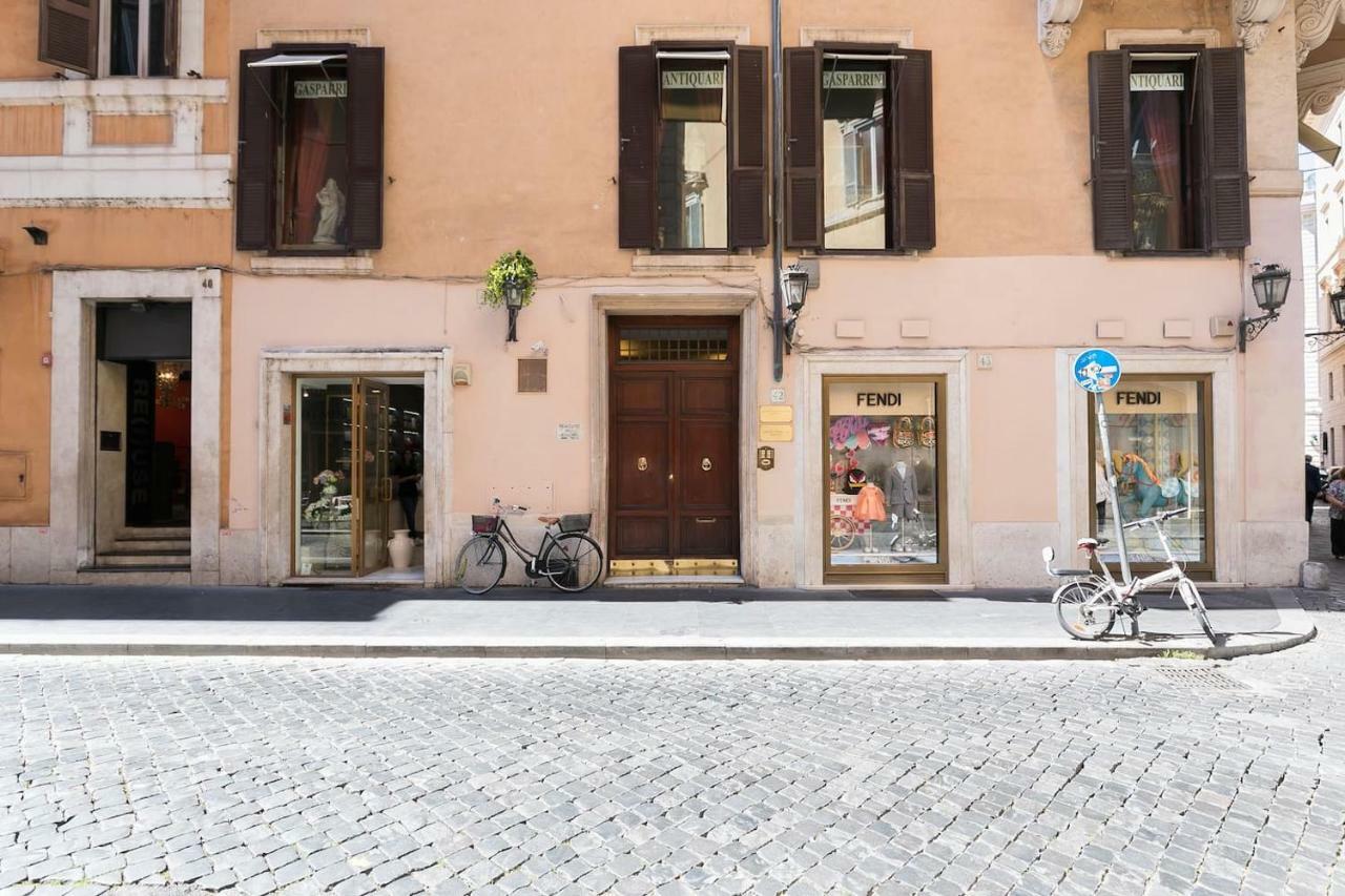 Apartment Borghese 42 Rome