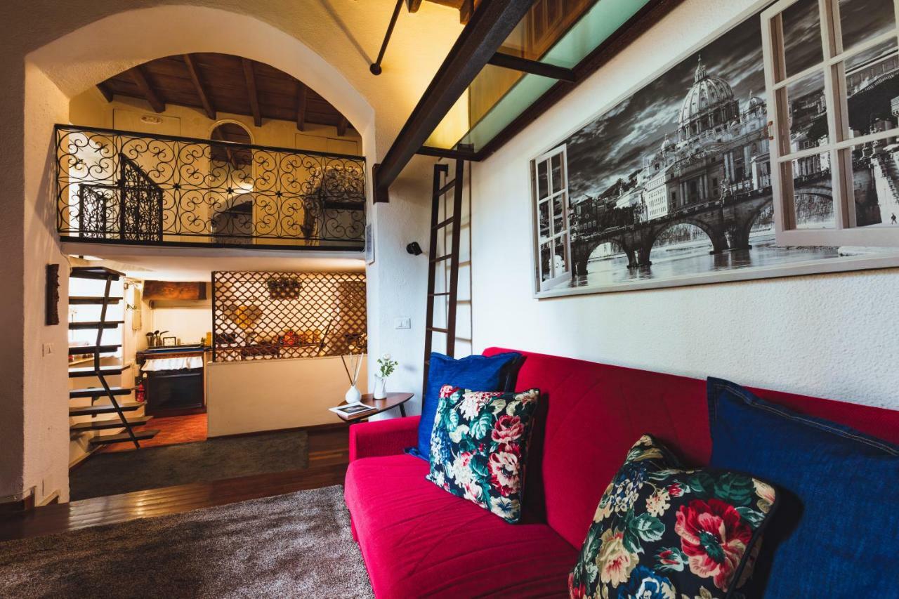 Apartment Trastevere Alley Rome