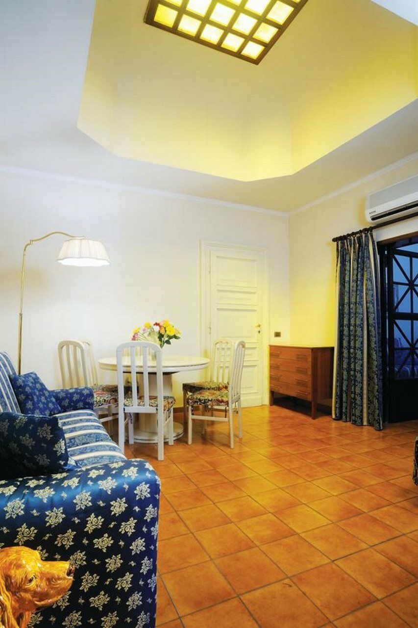 Hotel Augustea Rome