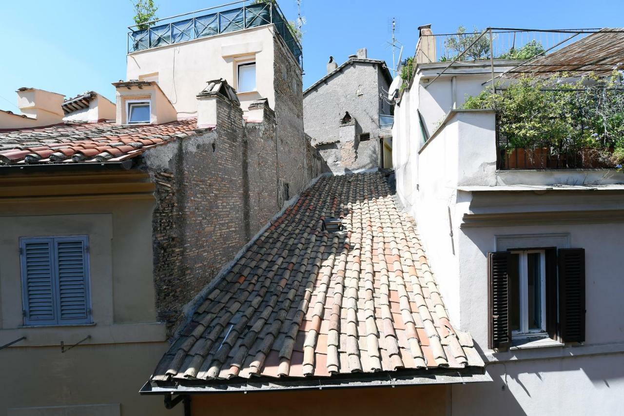 - Campo De' Fiori Roma