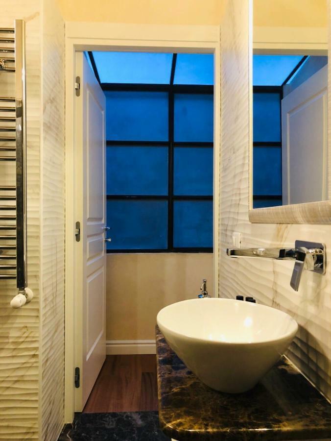 Luxury Frattina 34 Anelli Apartment