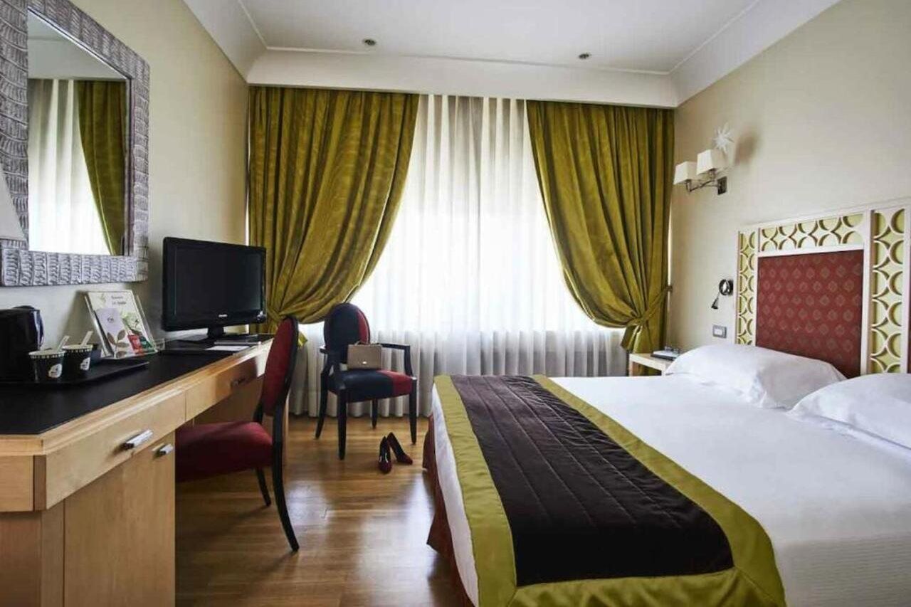 Hotel Fh55 Grand Palatino 4*