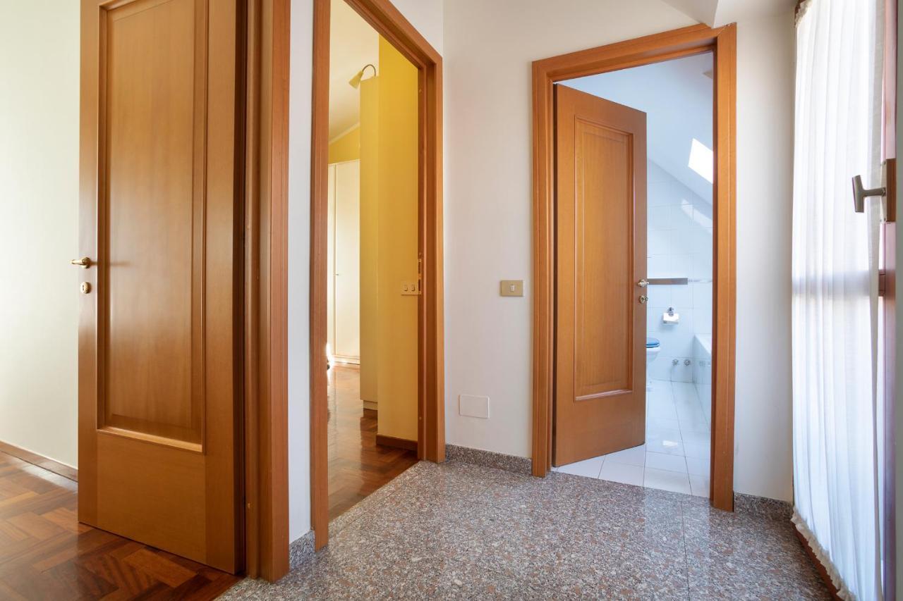 Anagnino White * Rome