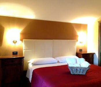 Domus Tiberina Hotel Roma