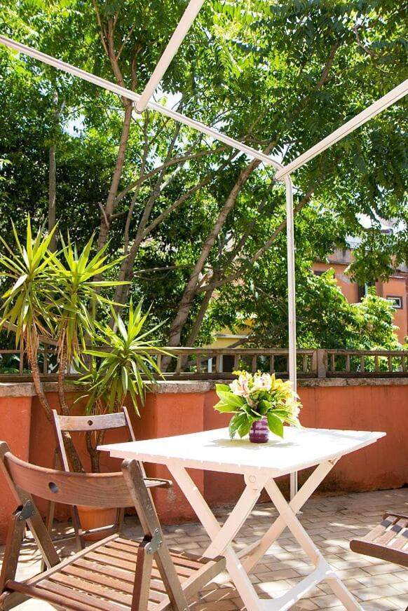 Carina Guest house