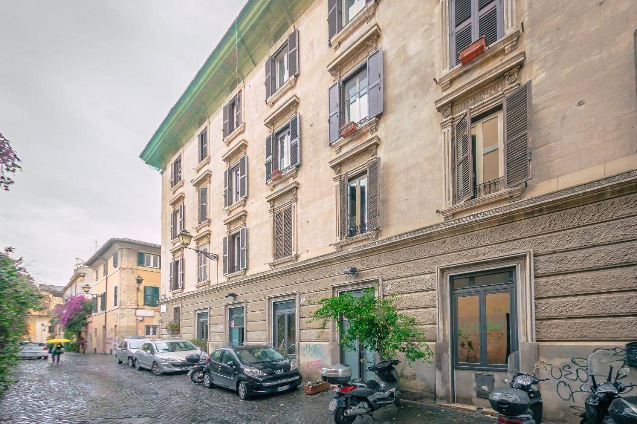 Trastevere Glasshouse 3*