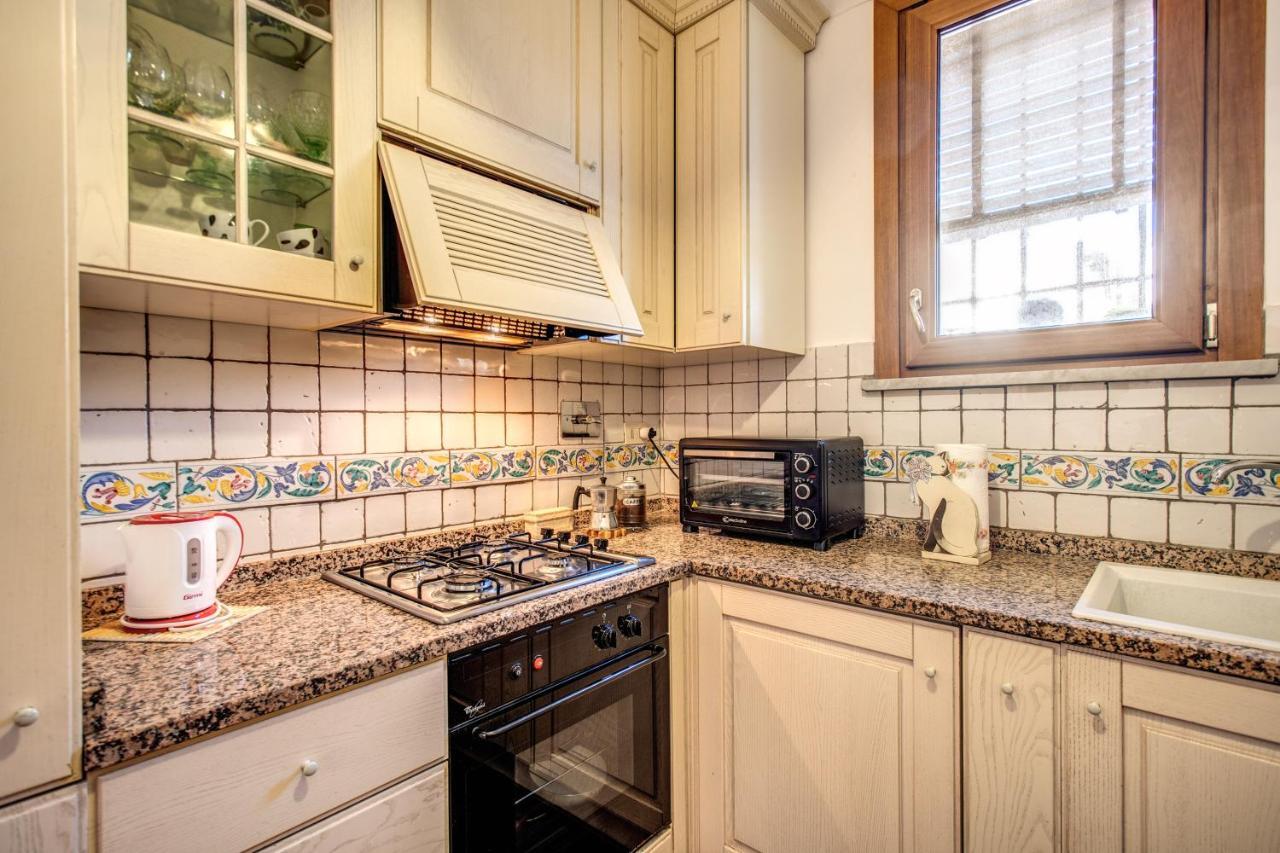 Fresh House Monti Appartement *
