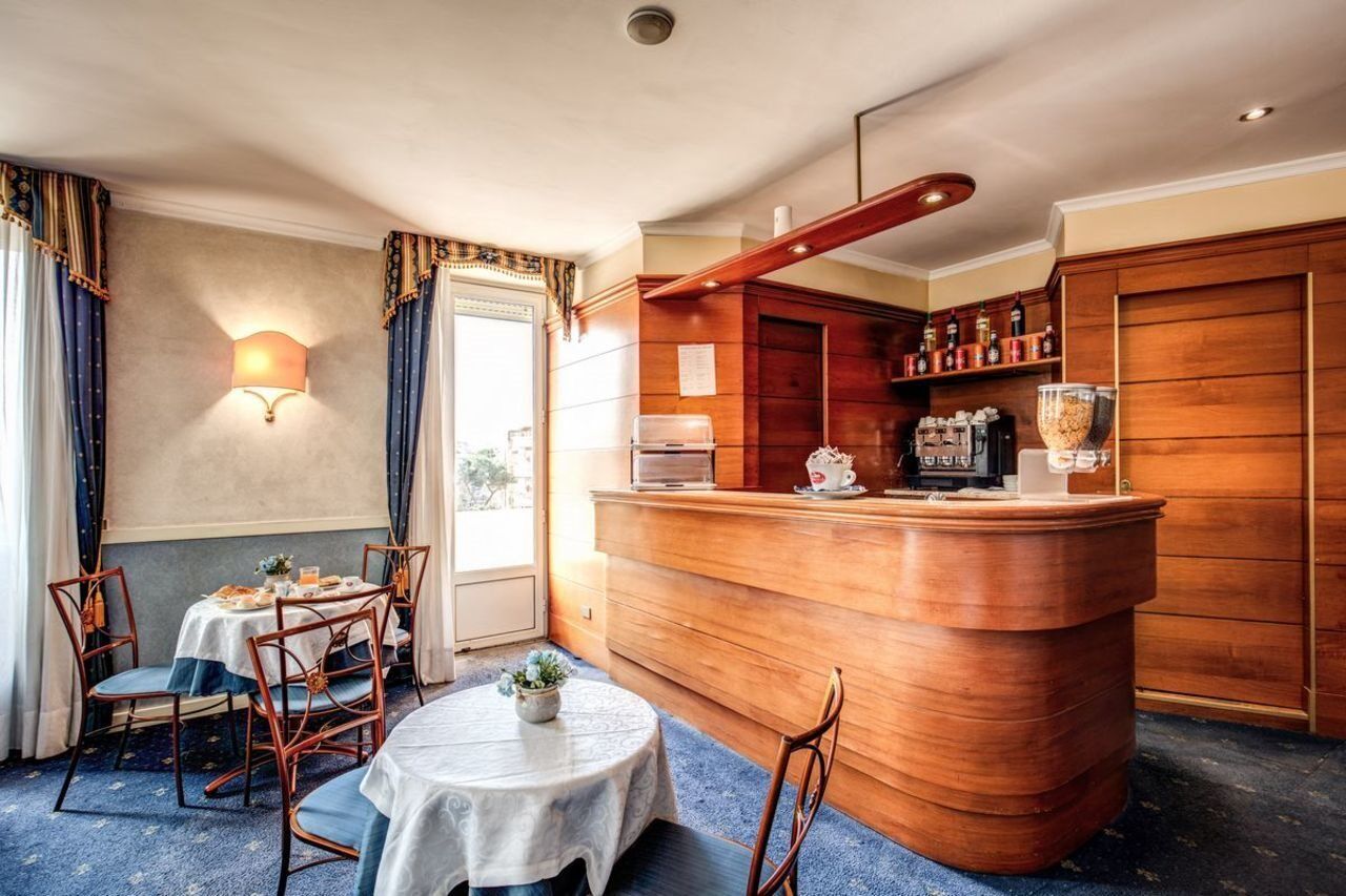 Hotel Laura 3*