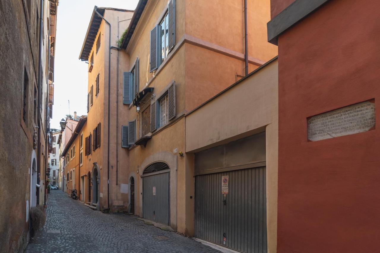 Apartment Charming Loft Navona Rome