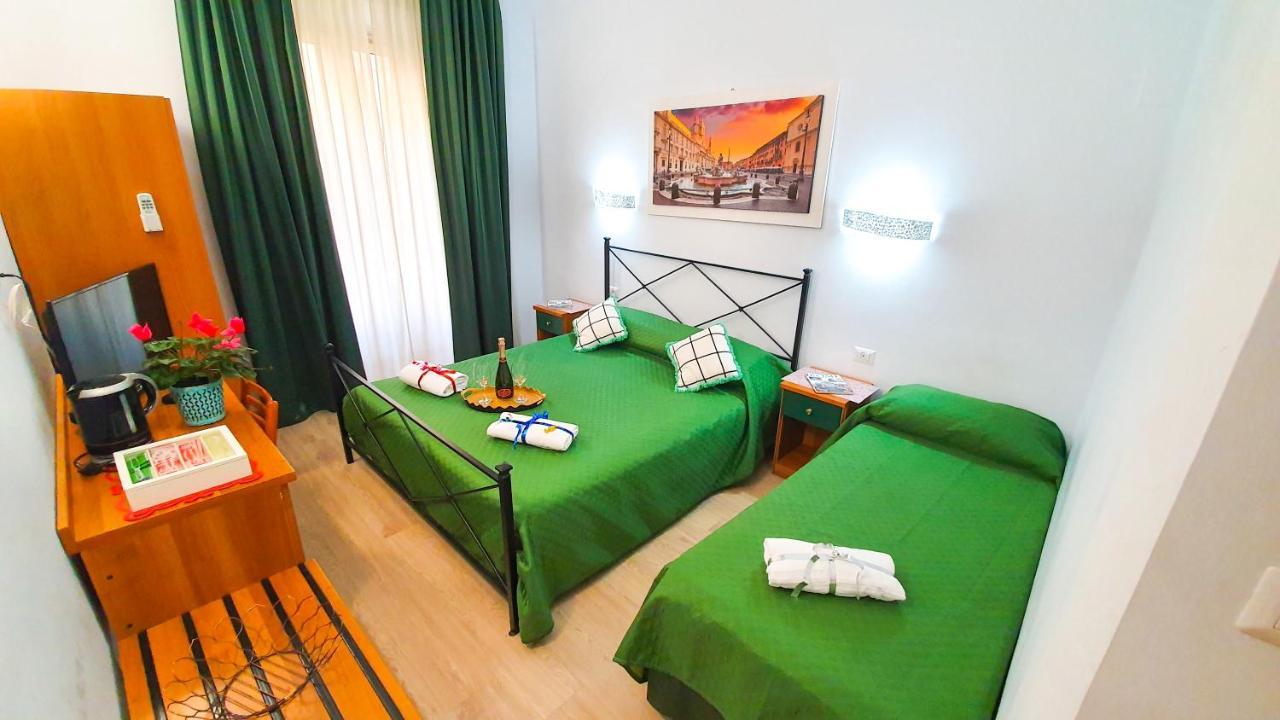 Gasthuis A Casa Simpatia - A Richiesta Parcheggio Gratuito ! Rome