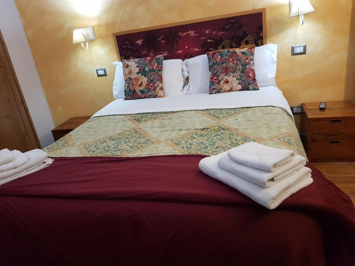 Acomodação com café da manhã  Aurelia Garden Gold 2*