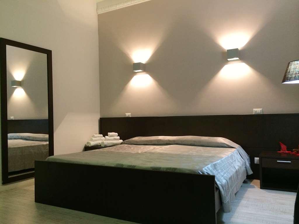 Chroma Italy - Chroma Tessera Roma