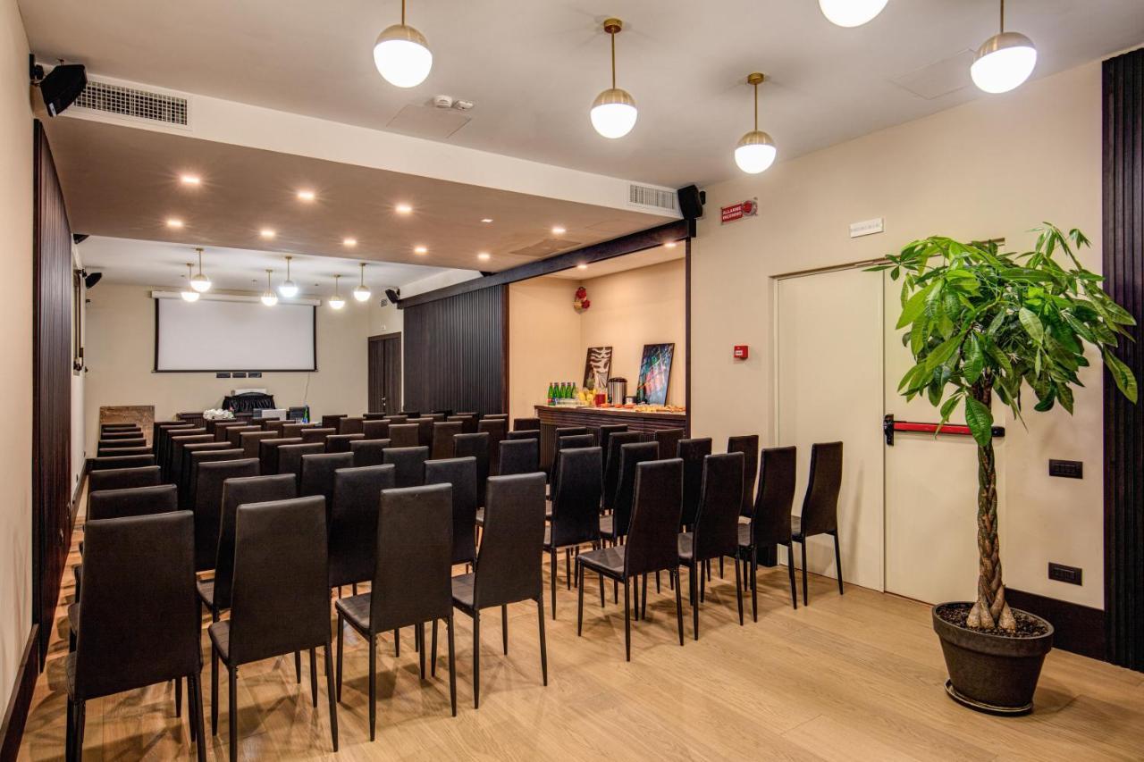 Prassede Palace Hotel 4*