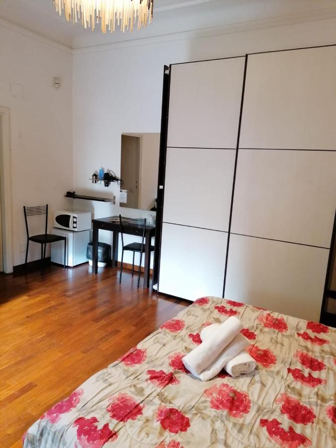 Clarahousemanzoni Roma