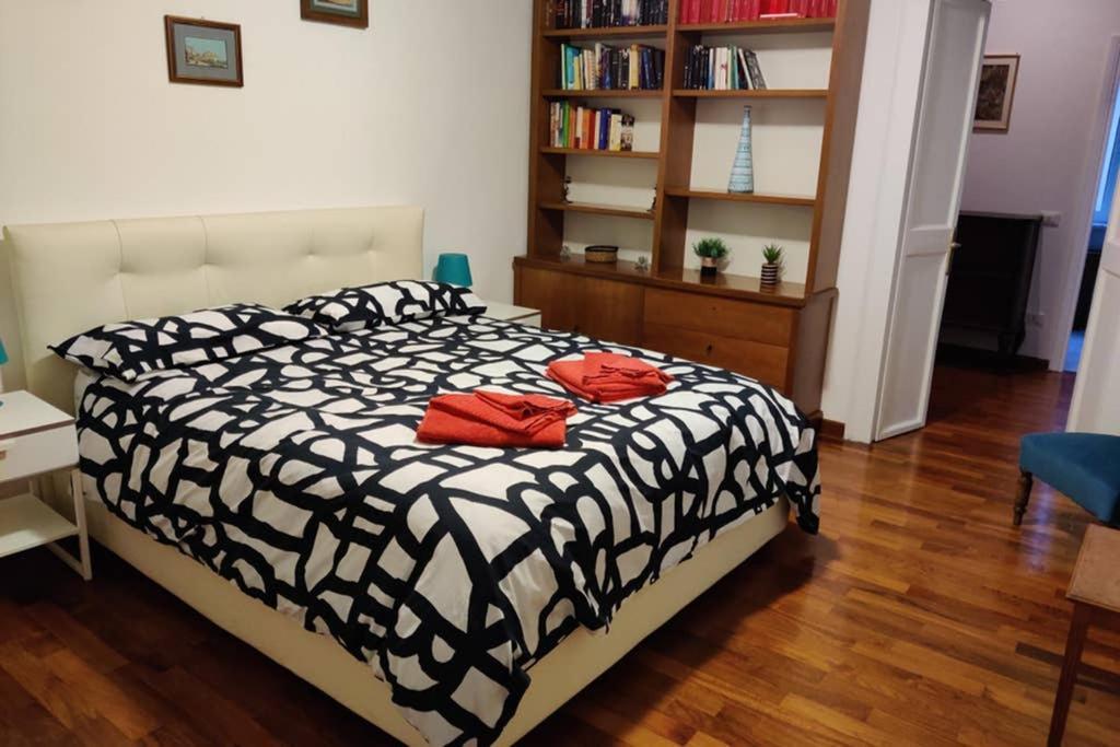 Lanza Tomasi - Centre Apartment *