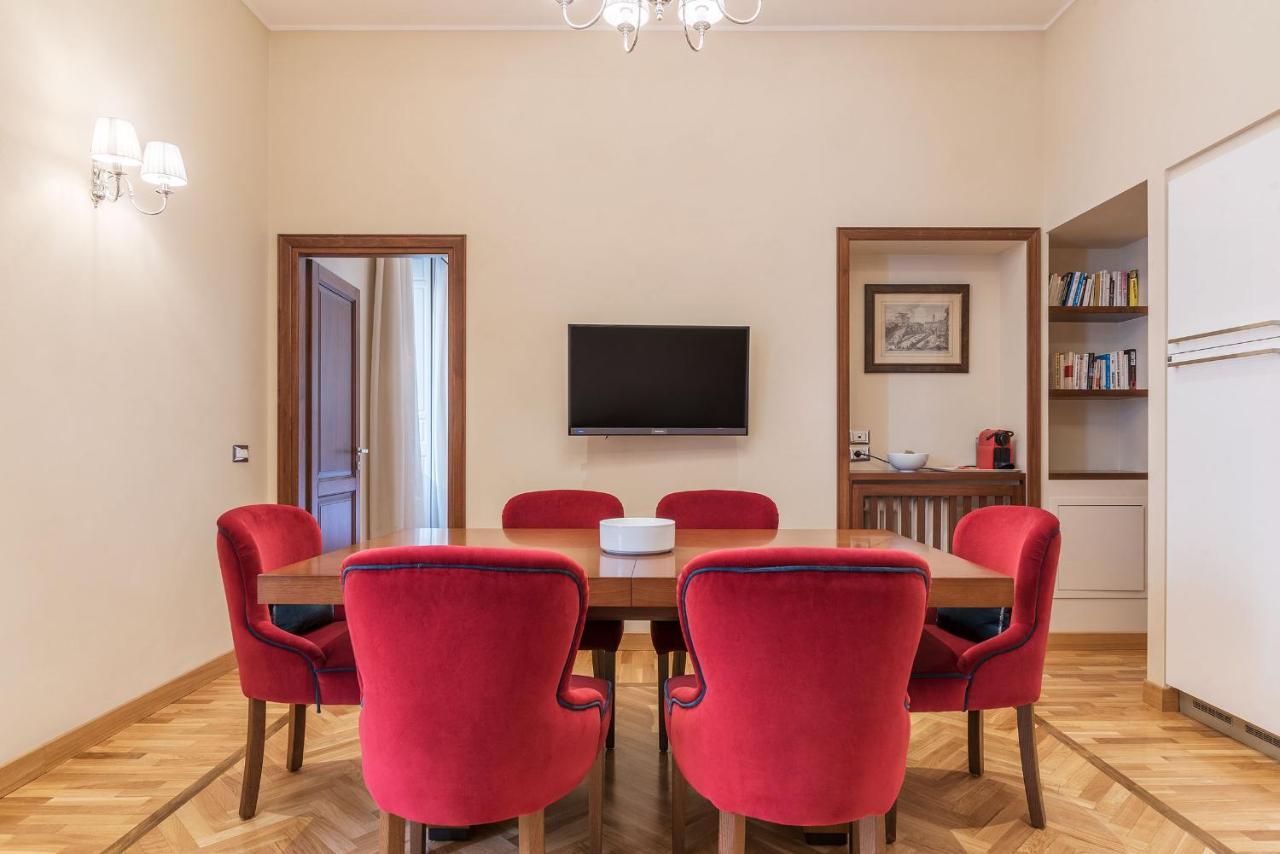 Apartment 900