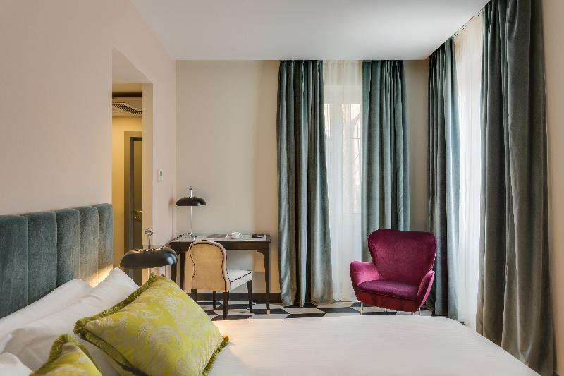 Otivm Hotel 4*