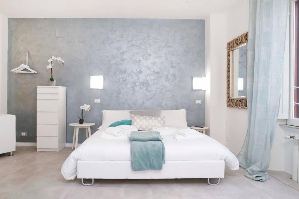 White Panoramic Jacuzzi Trastevere - Collection Apartment *