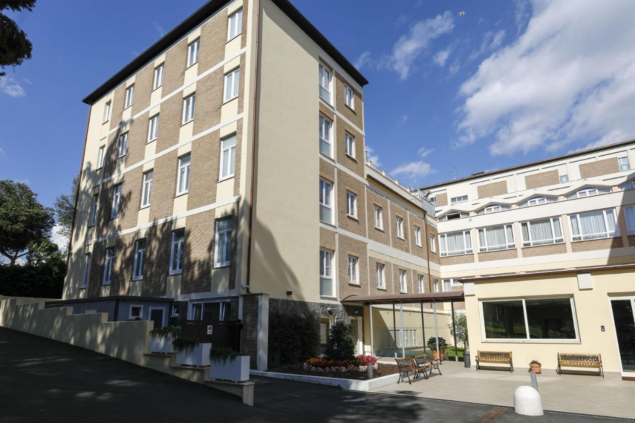 Casa Per Ferie San Juan De Avila 3* Rome