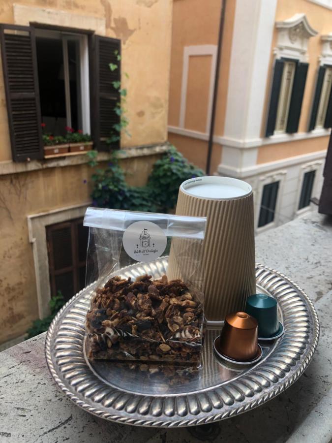 Couette-café All'orologio